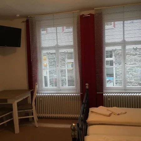 Gastehaus In *